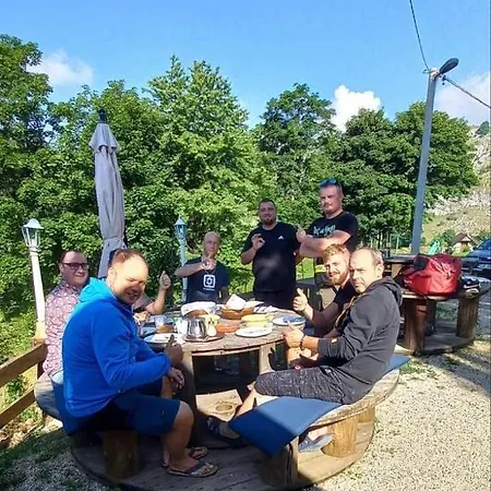 Konak Umoljani Apartamento *